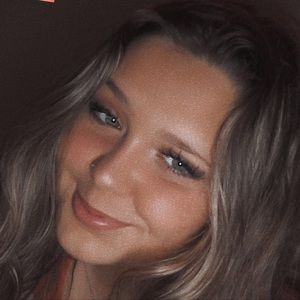 Meet your Posher, Makayla